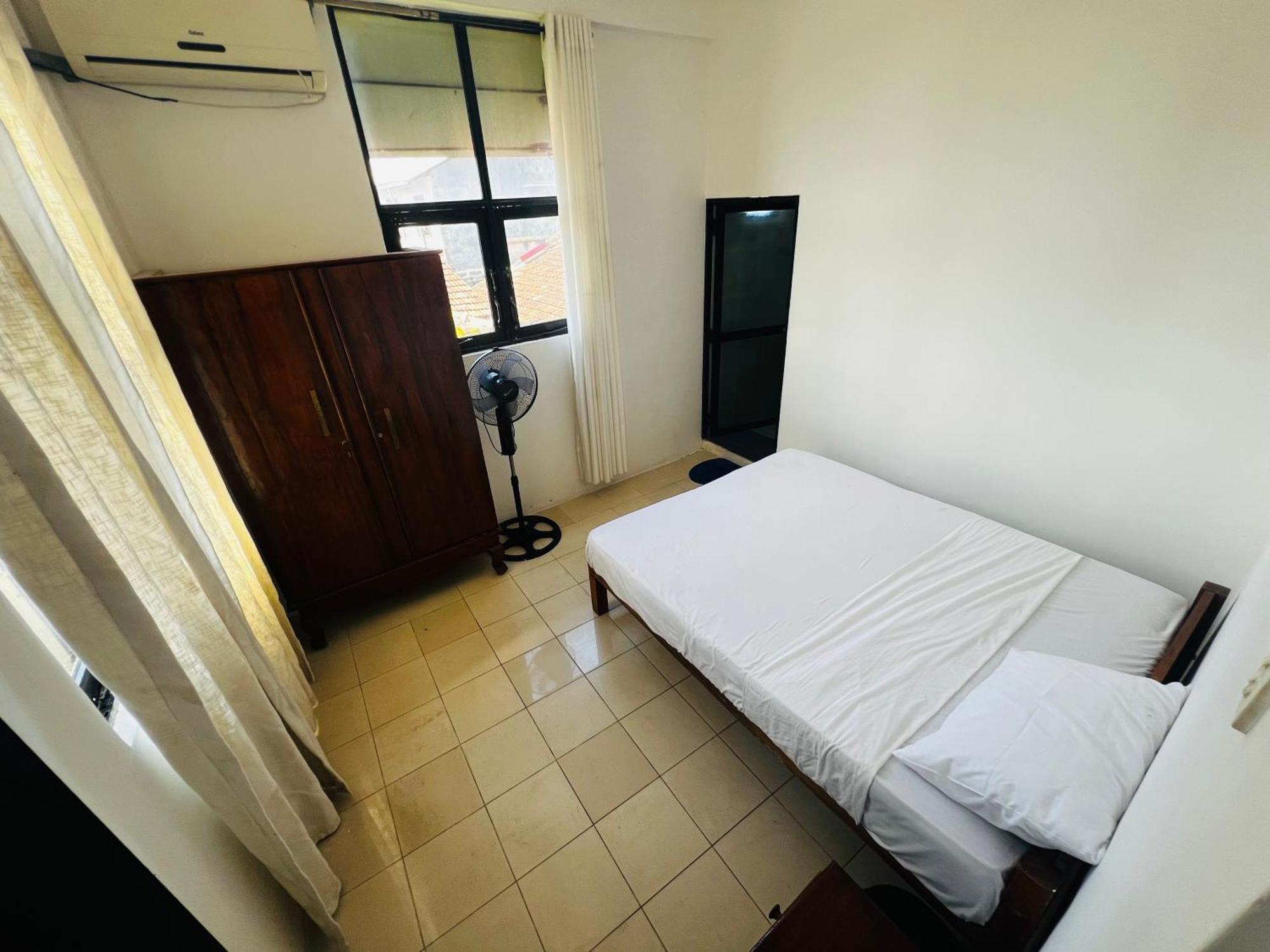 Ramlyn Guesthouse & Restaurant Негомбо Экстерьер фото